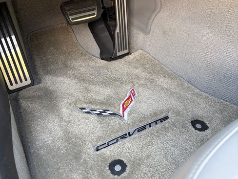 Used 2015 Chevrolet Corvette Stingray Coupe w/ 3LT Preferred Equipment Group image 23