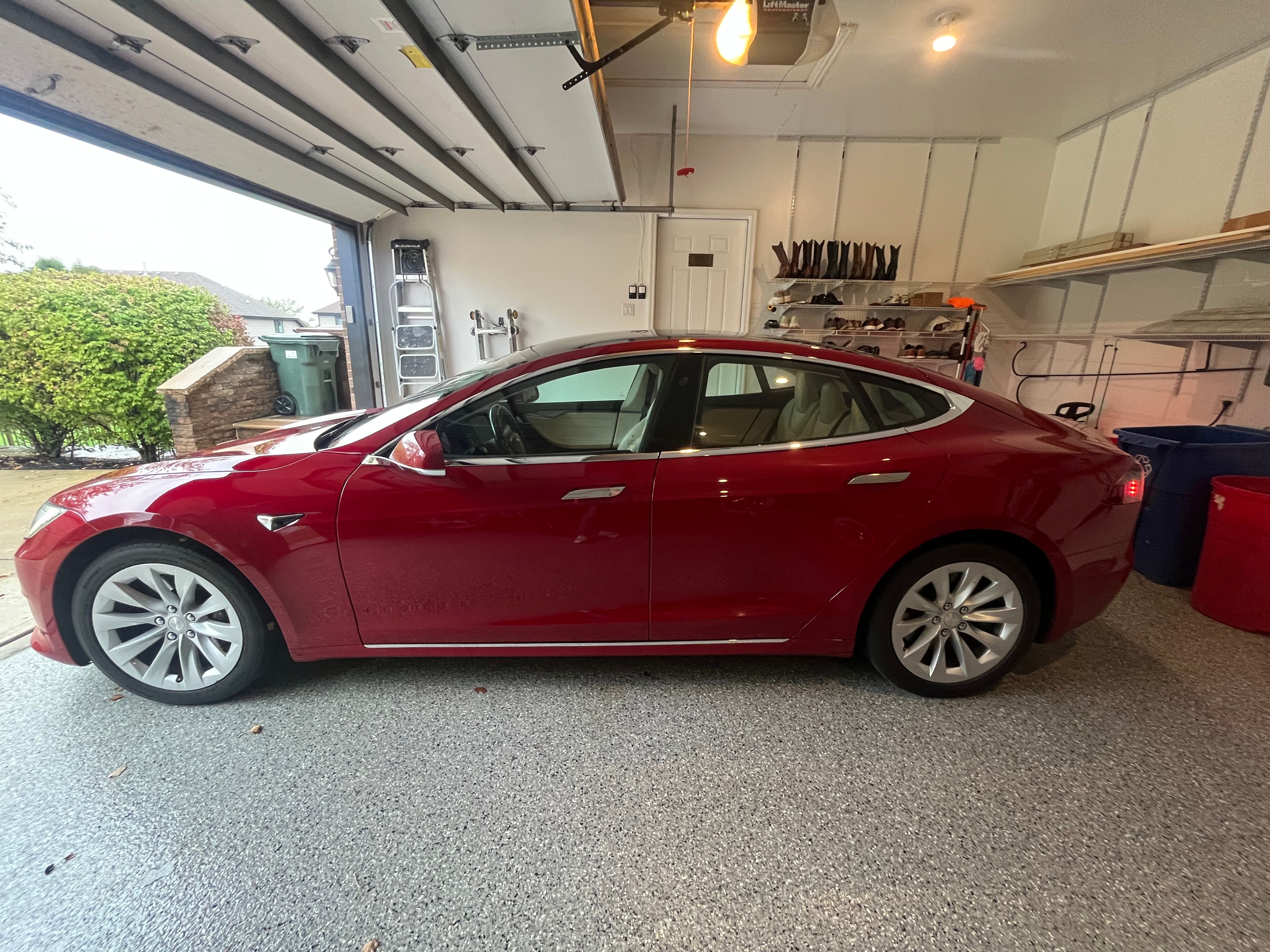 Used 2018 Tesla Model S 100D AWD/4WD image 5