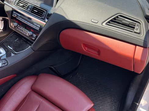 Used 2012 BMW 650i xDrive Convertible image 14