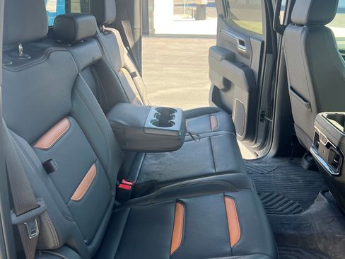 Used 2024 GMC Sierra 1500 AT4 w/ Technology Package image 12