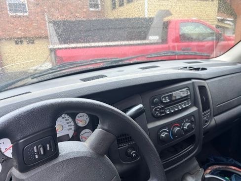 Used 2004 Dodge Ram 1500 Truck SLT w/ Sport Appearance Group image 5