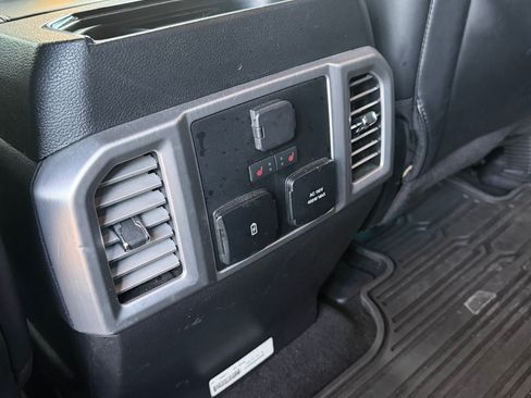 Used 2019 Ford F250 Platinum w/ Platinum Ultimate Package AWD/4WD image 10