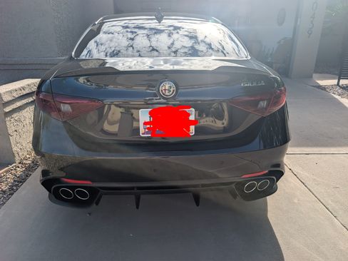 Used 2021 Alfa Romeo Giulia Quadrifoglio RWD image 4