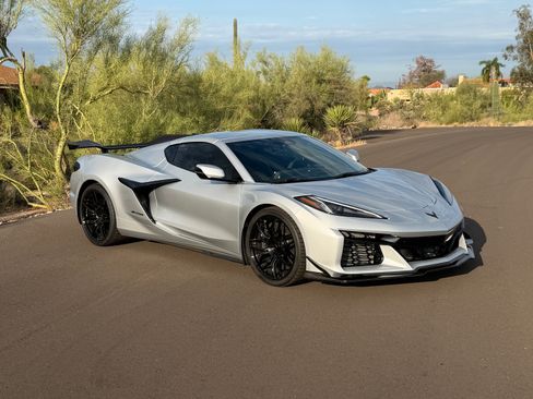 Used 2026 Chevrolet Corvette Z06 RWD image 4