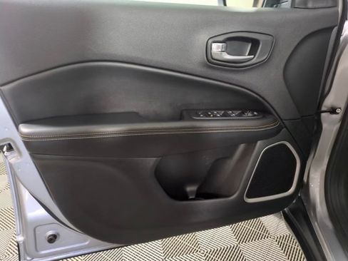 Used 2021 Jeep Compass Sport FWD image 11