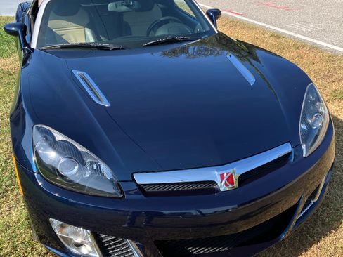 Used 2007 Saturn Sky Red Line image 4
