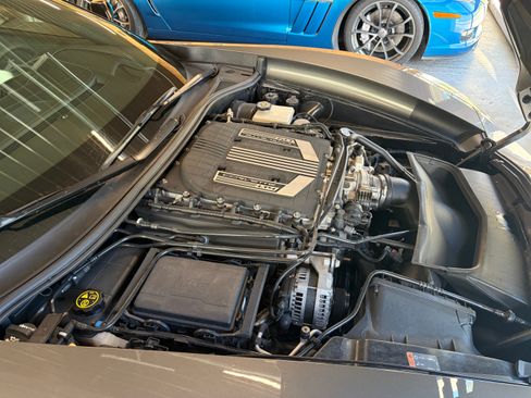 Used 2016 Chevrolet Corvette Z06 w/ Battery Protection Package RWD image 9
