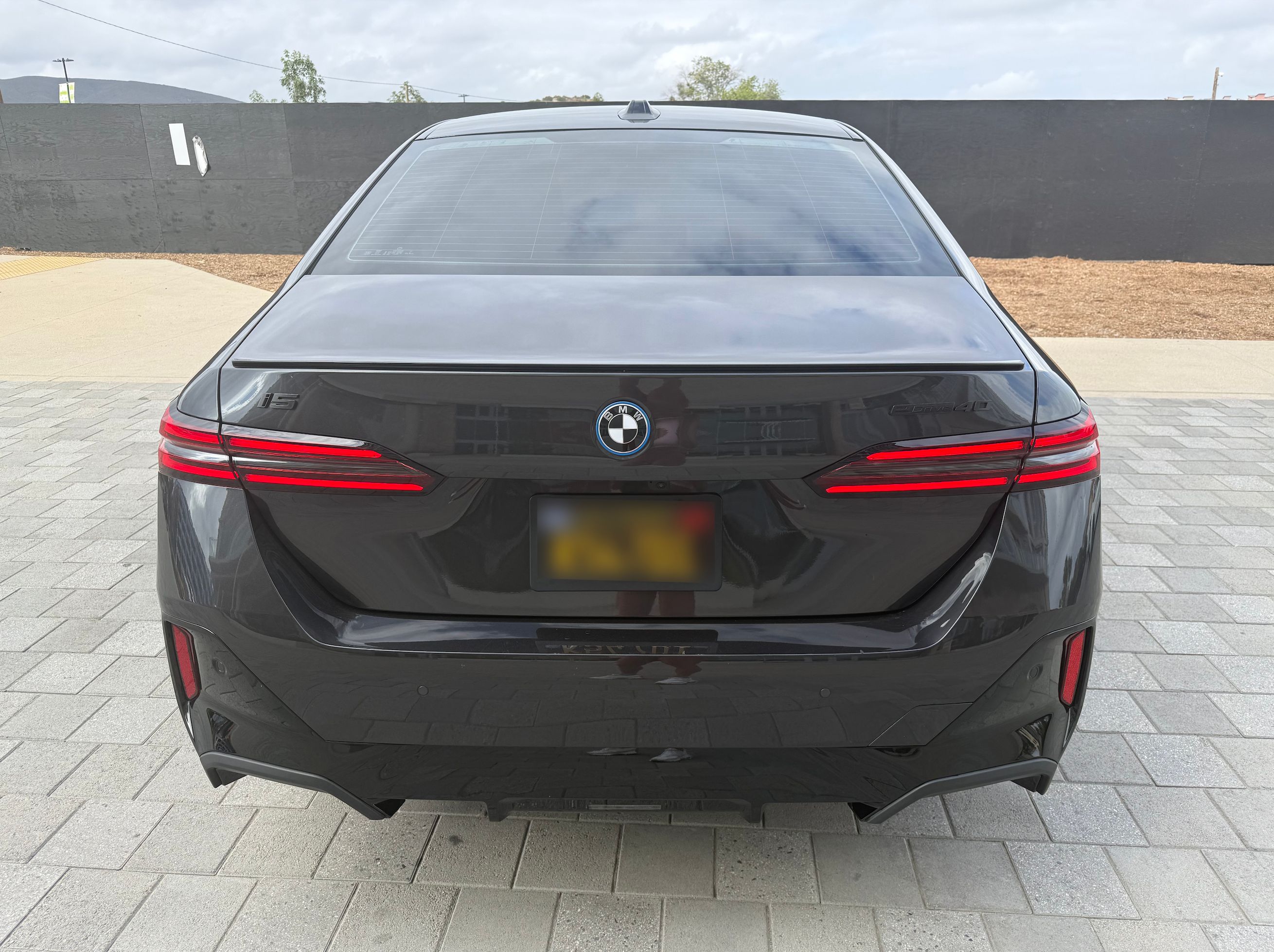 Used 2026 BMW i5 eDrive40 w/ M Sport Package RWD image 12