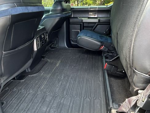 Used 2019 Ford F150 Raptor w/ Equipment Group 802A Luxury AWD/4WD image 11