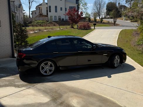 Used 2014 BMW 550i xDrive Sedan image 2