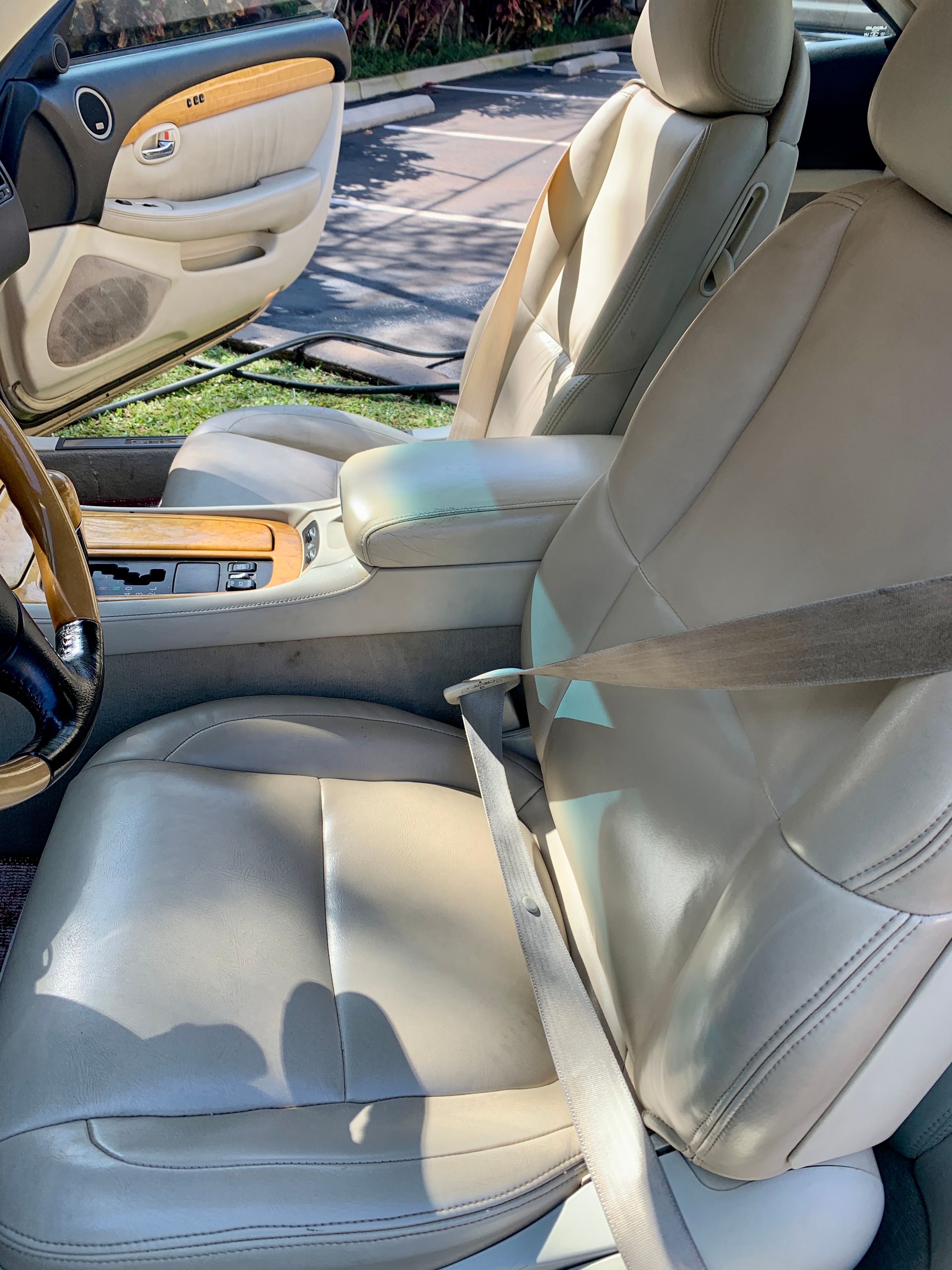 Used 2002 Lexus SC 430 Convertible RWD image 9