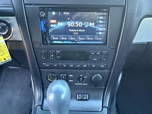 Used 2005 Ford Thunderbird Deluxe image 19