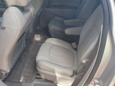 Used 2015 Buick Enclave Leather w/ Trailering Package image 9