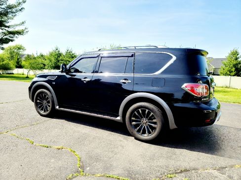 Used 2018 Nissan Armada Platinum w/ Interior Lighting Package image 20