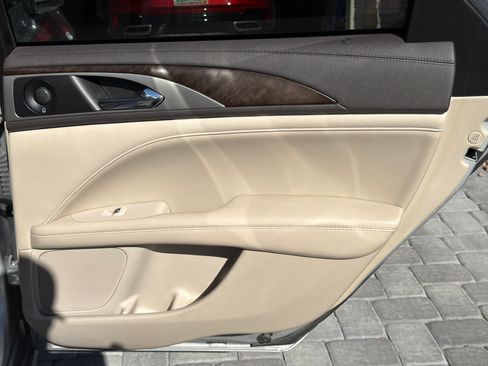 Used 2019 Lincoln MKZ Reserve w/ Reserve Plus Package image 6