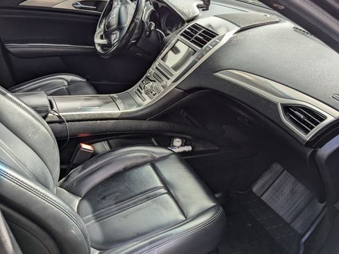 Used 2018 Lincoln MKZ Premiere image 4