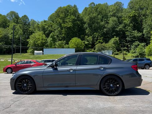 Used 2017 BMW 340i xDrive Sedan AWD/4WD image 8
