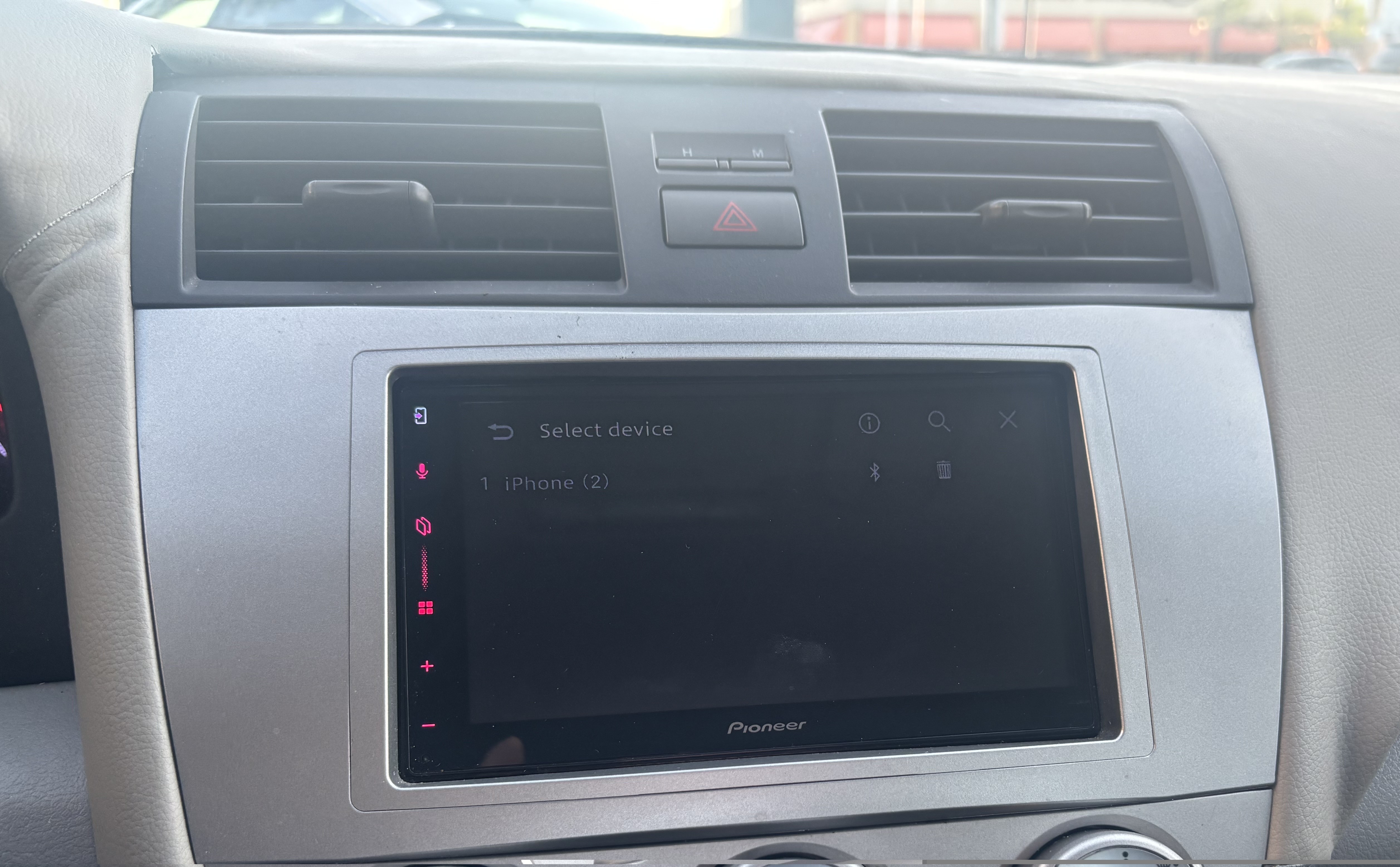 Used 2010 Toyota Camry FWD image 11