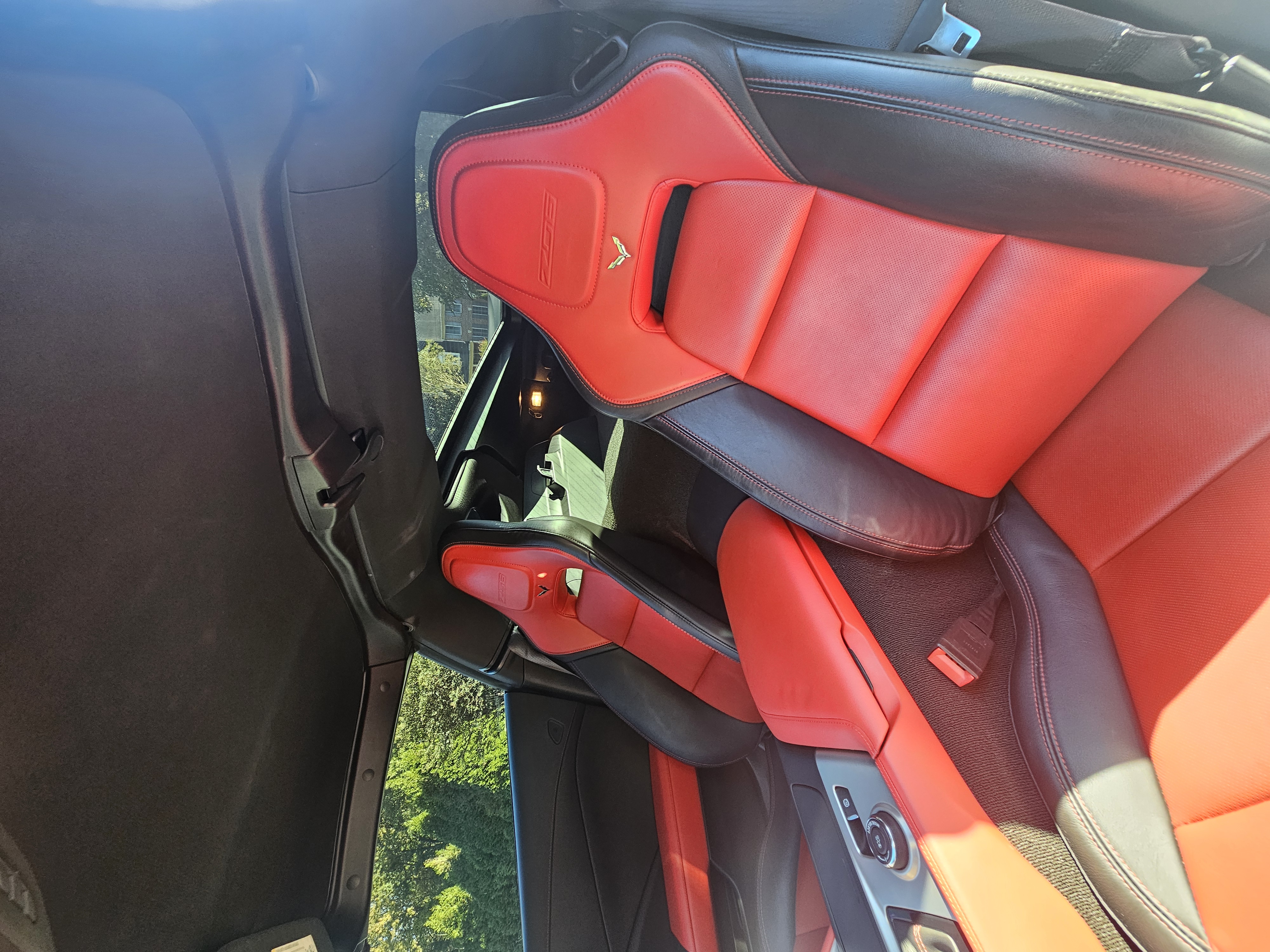Used 2016 Chevrolet Corvette Z06 w/ 2LZ Preferred Equipment Group RWD image 20