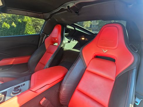Used 2016 Chevrolet Corvette Z06 w/ 2LZ Preferred Equipment Group RWD image 20