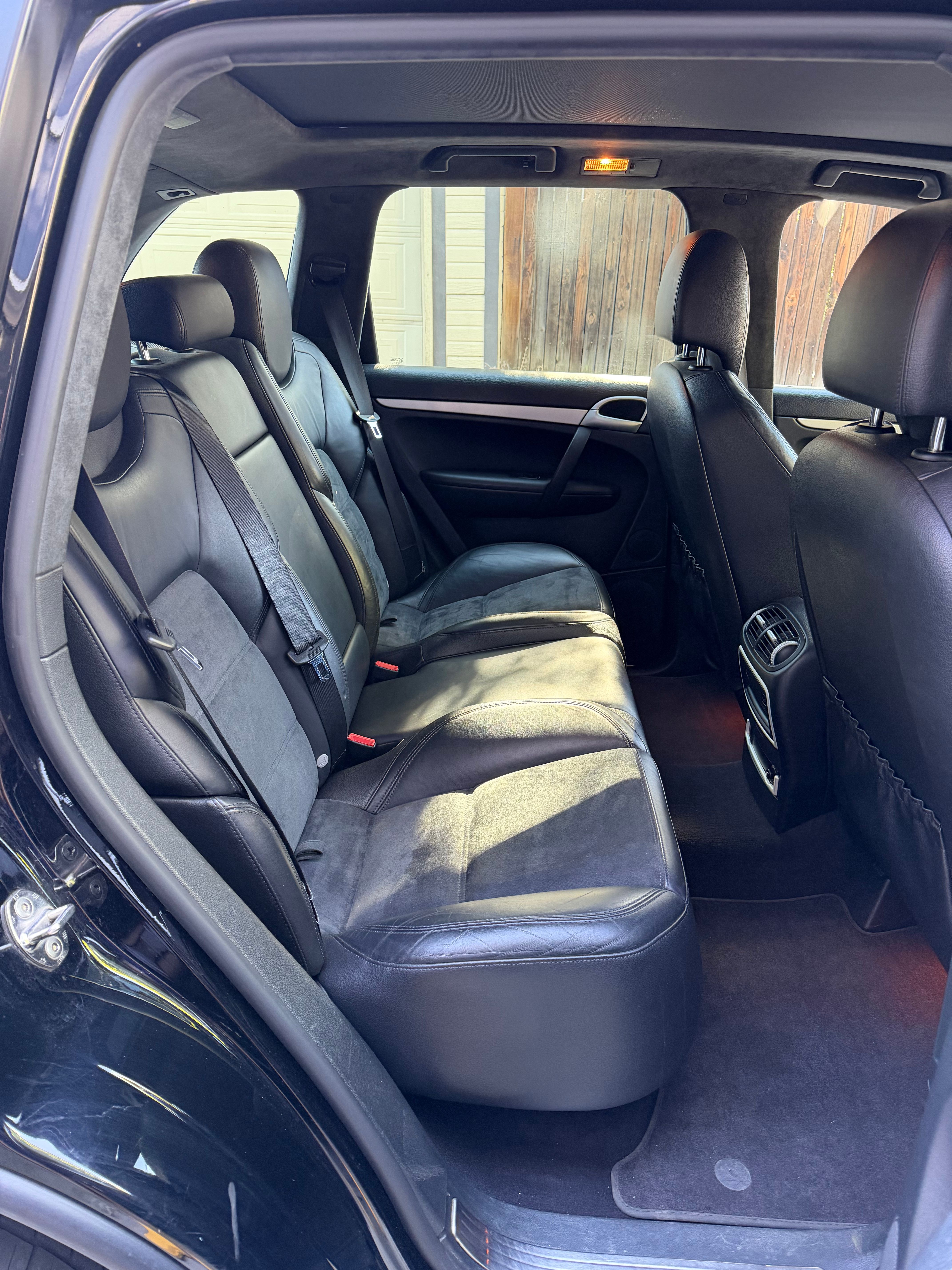 Used 2009 Porsche Cayenne GTS AWD/4WD image 9