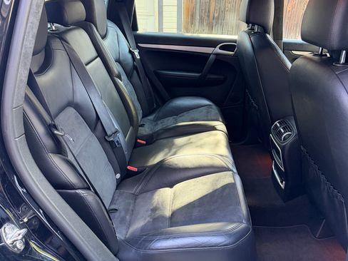 Used 2009 Porsche Cayenne GTS AWD/4WD image 9