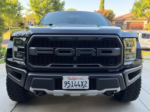 Used 2019 Ford F150 Raptor w/ Equipment Group 802A Luxury AWD/4WD image 4