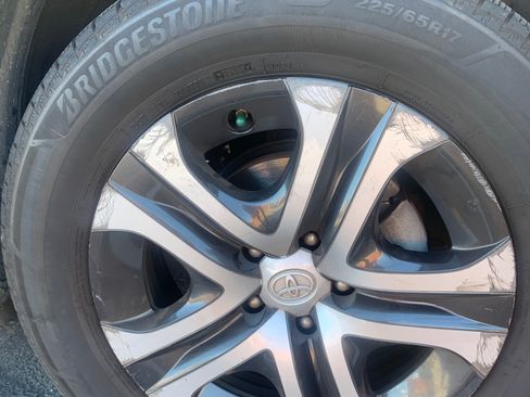 Used 2018 Toyota RAV4 LE w/ All Weather Liner Package image 10