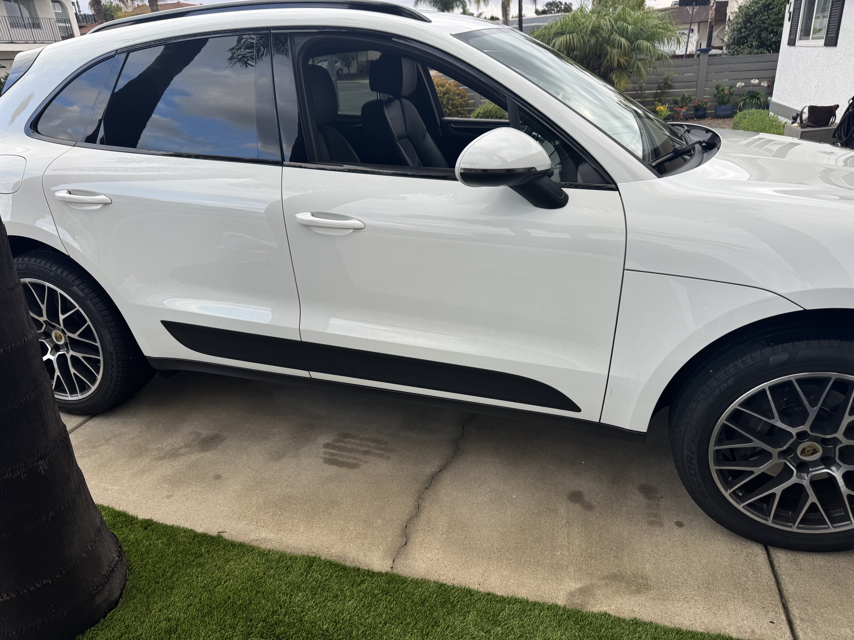 Used 2018 Porsche Macan Sport Edition AWD/4WD image 11
