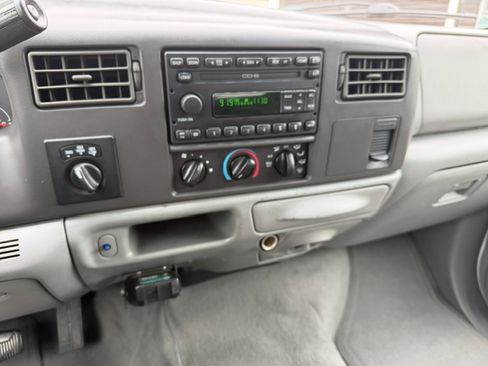 Used 2002 Ford F350 4x4 Crew Cab Super Duty image 4