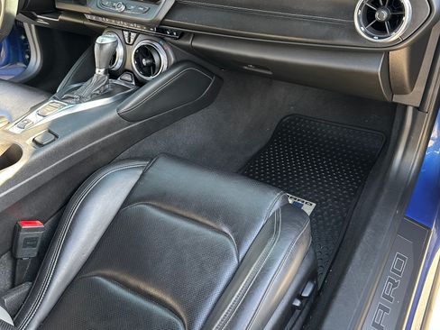 Used 2019 Chevrolet Camaro SS RWD image 8