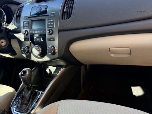 Used 2013 Kia Forte EX image 5