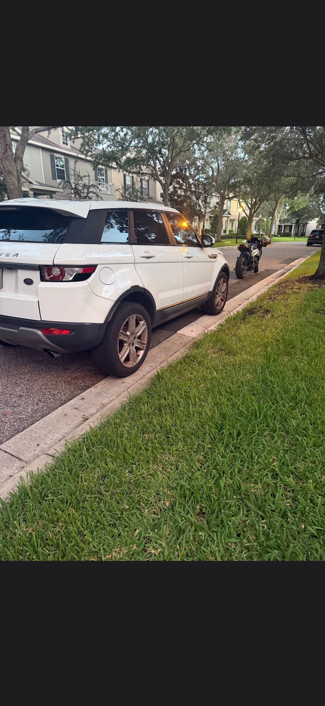 Used 2014 Land Rover Range Rover Evoque Pure Plus AWD/4WD image 4