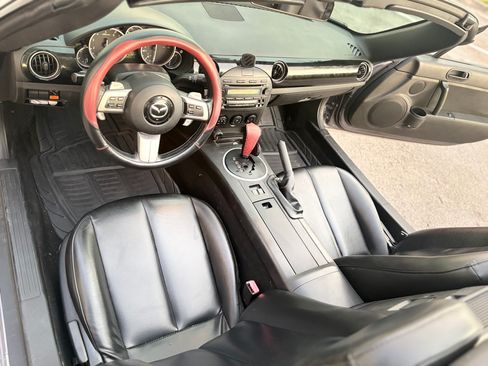 Used 2007 MAZDA MX-5 Miata Touring RWD image 16