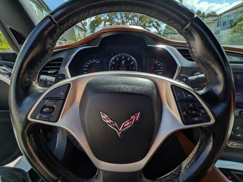 Used 2014 Chevrolet Corvette Stingray Convertible w/ 3LT Preferred Equipment Group RWD image 11