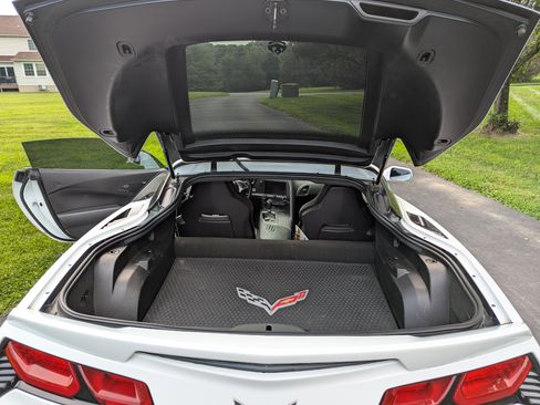 Used 2017 Chevrolet Corvette Stingray Coupe RWD image 16