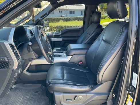 Used 2018 Ford F150 Lariat image 8