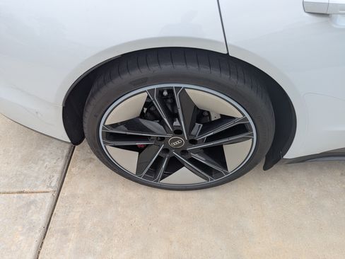 Used 2019 Audi e-tron Premium Plus AWD/4WD image 8