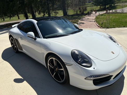 Used 2014 Porsche 911 Carrera image 2