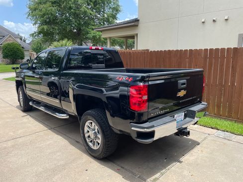 Used 2019 Chevrolet Silverado 2500 LTZ w/ LPO, Essentials Package image 2