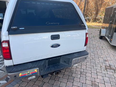 Used 2012 Ford F350 Lariat w/ FX4 Off Road Pkg image 23