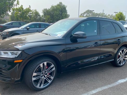 Used 2020 Audi SQ5 Premium Plus w/ Premium Plus Package image 1