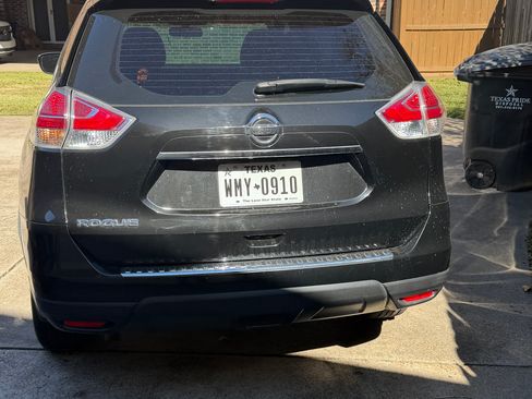 Used 2016 Nissan Rogue S image 8