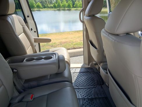 Used 2016 Honda Odyssey EX-L image 17