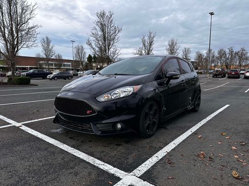 Used 2018 Ford Fiesta ST image 1