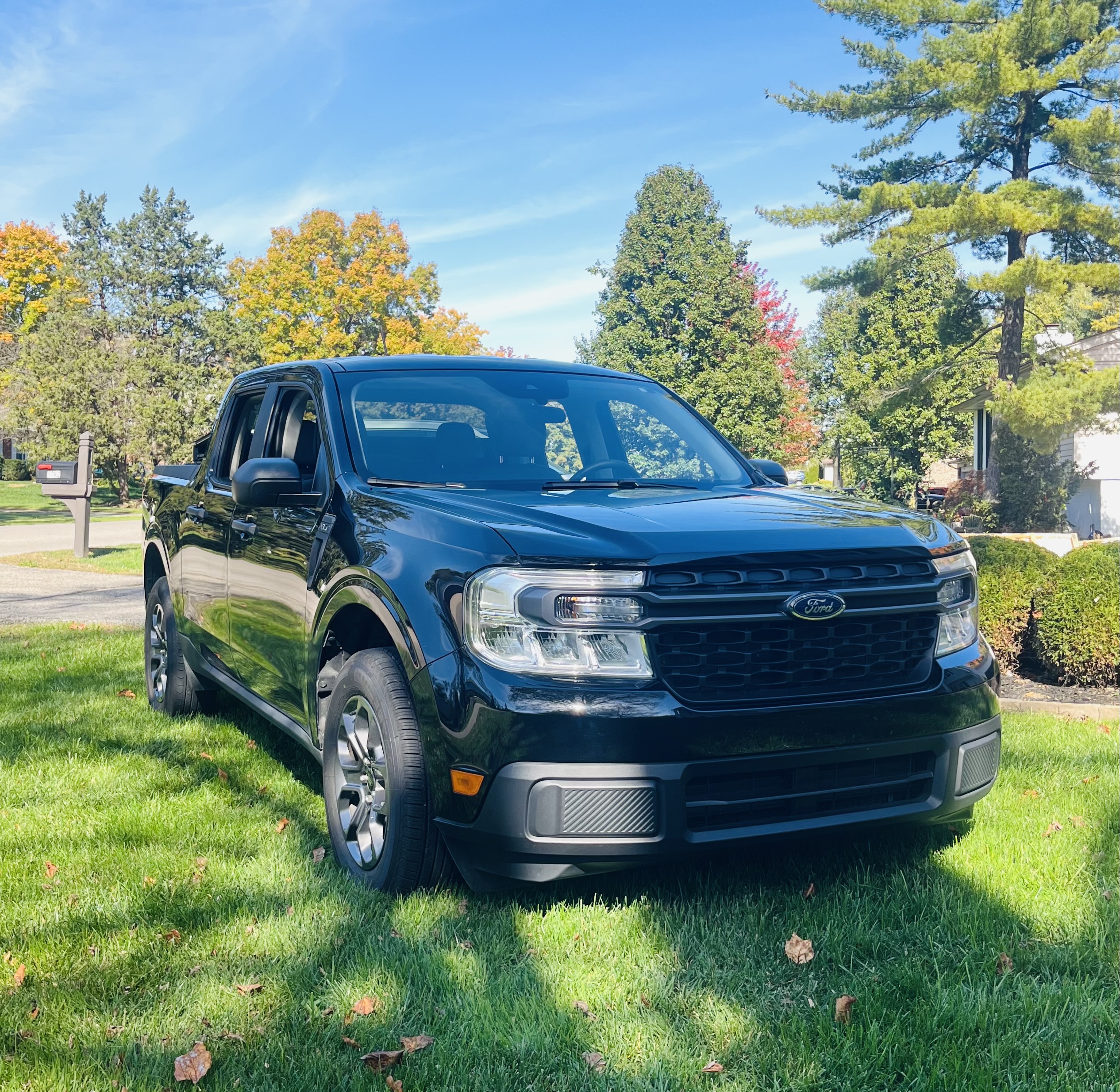 Used 2024 Ford Maverick XLT FWD image 1