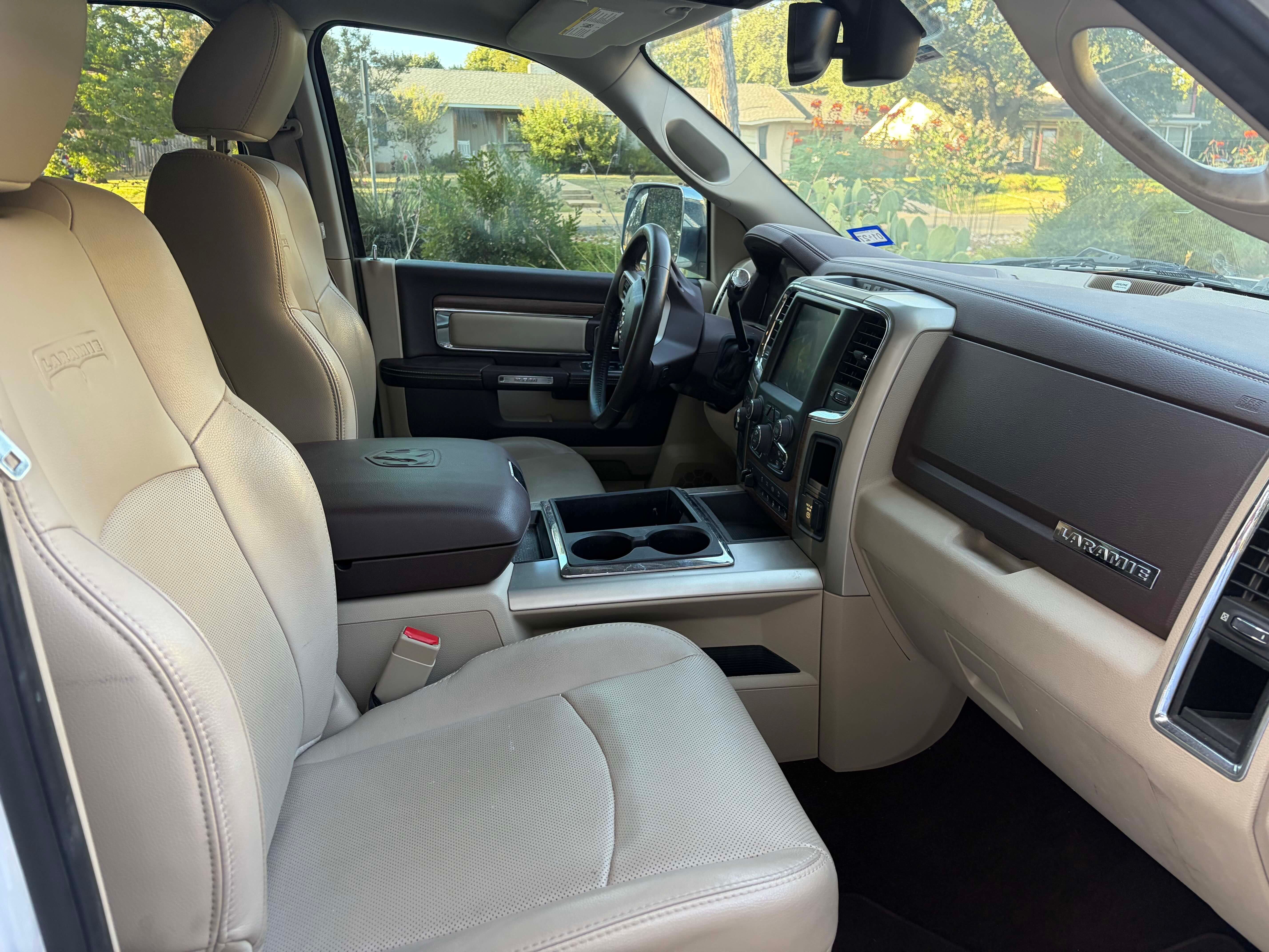 Used 2014 RAM 2500 Laramie AWD/4WD image 8