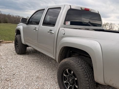 Used 2011 Chevrolet Colorado LT image 10