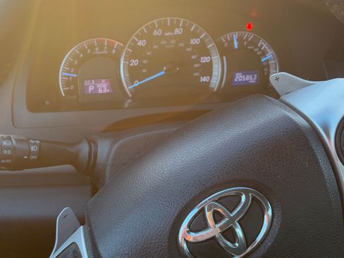 Used 2013 Toyota Camry SE image 9