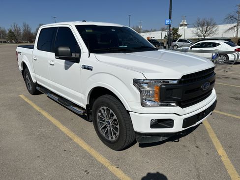 Used 2018 Ford F150 XLT w/ Equipment Group 302A Luxury image 4